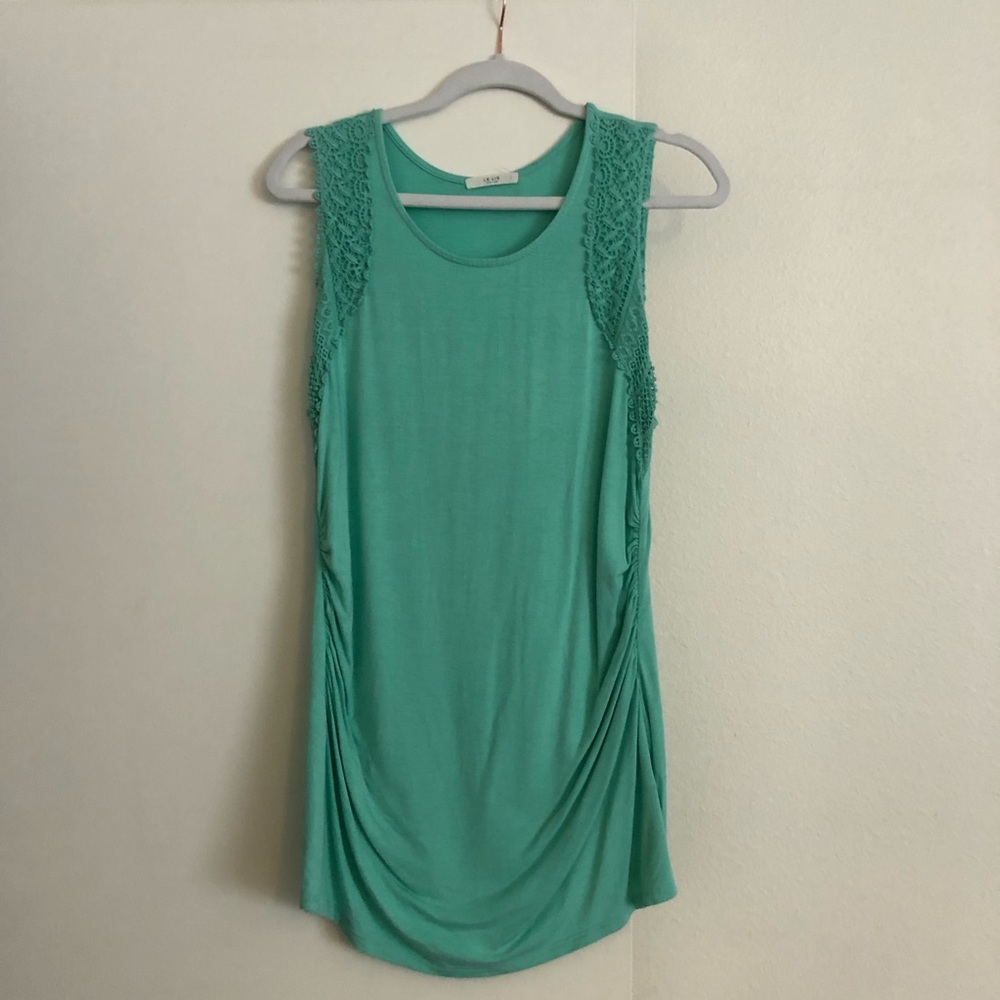 Le lis maternity mint shirt